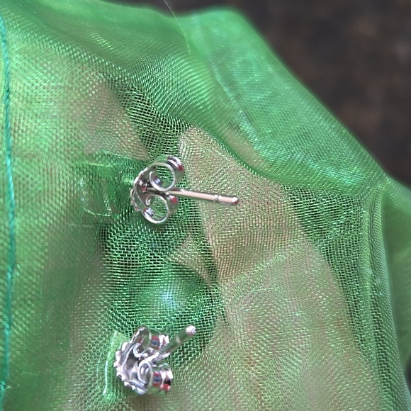 Fake silver pearls with a diminute earring on a postback - Picture 2 of 3